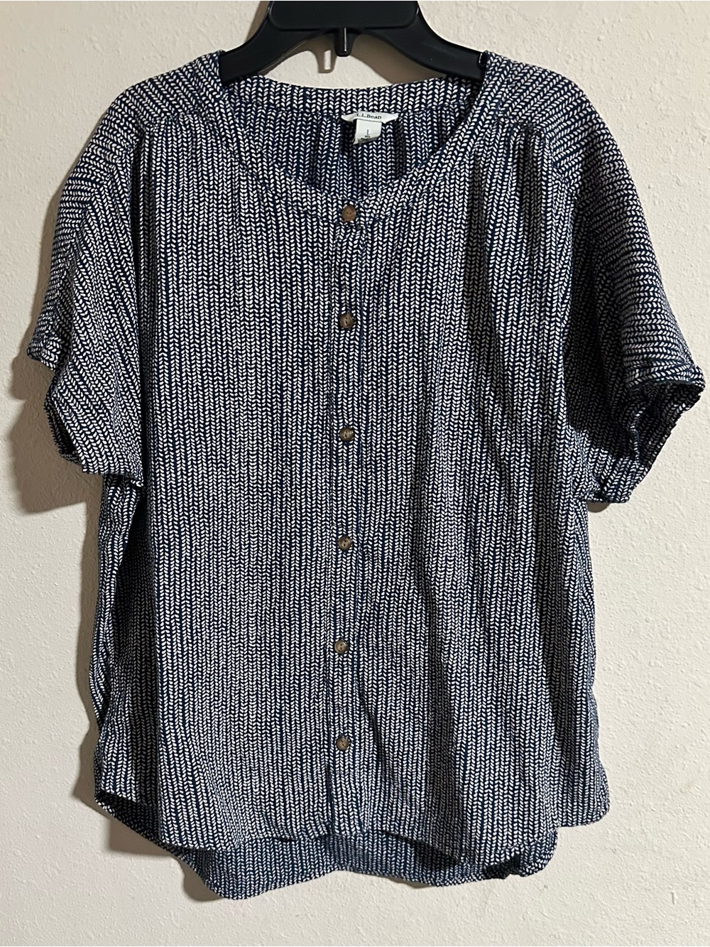 L.L. Bean Navy and White 100% Organic Cotton Short Sleeve Button Front Blouse